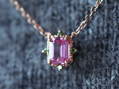 4P Green Diamond, Pink Sapphire Necklace 18K 4P 그린 다이아몬드, 핑크 사파이어 목걸이